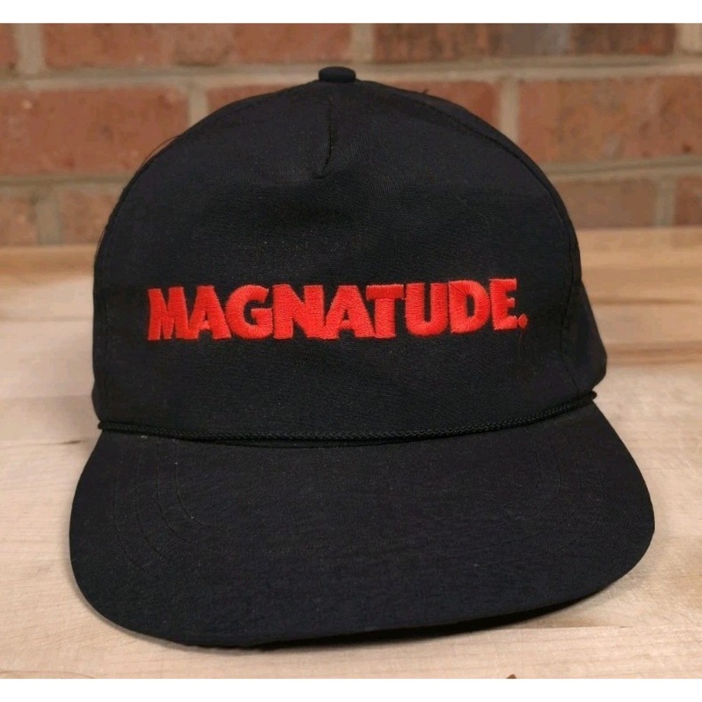 Magna Cigarettes MAGNATUDE Snapback Hat Cap Black Nylon Tobacco Vintage
